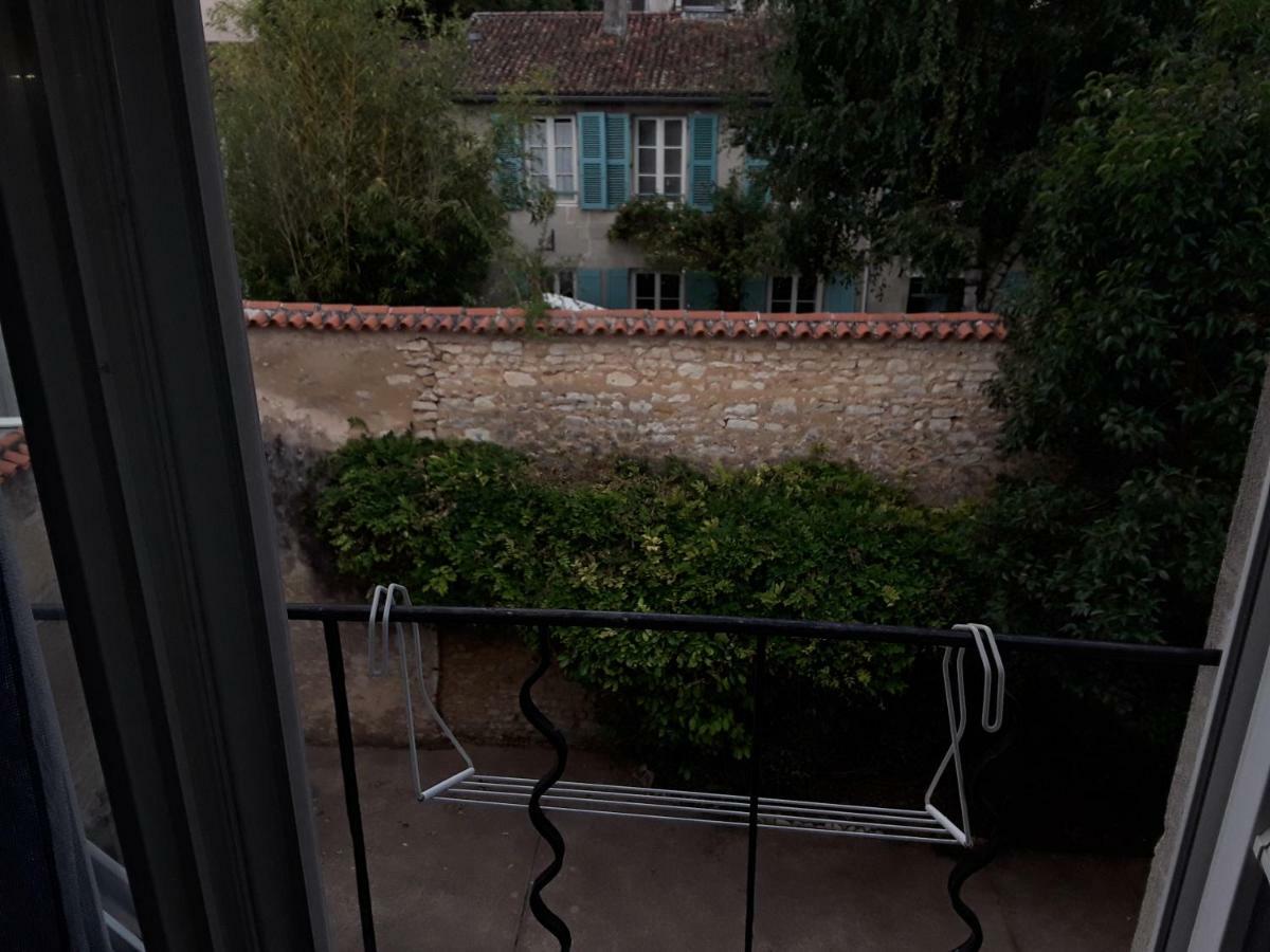 Studio Augouard, Plein Centre Apartment Poitiers Bagian luar foto